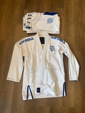 Sanabul Men’s White/Blue Brazilian Jiu-Jitsu Gi